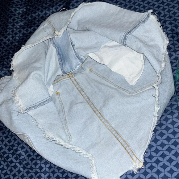 FOREVER 21 distressed jean  Mini skirt with a frayed hem Sz 28 - Picture 9 of 11